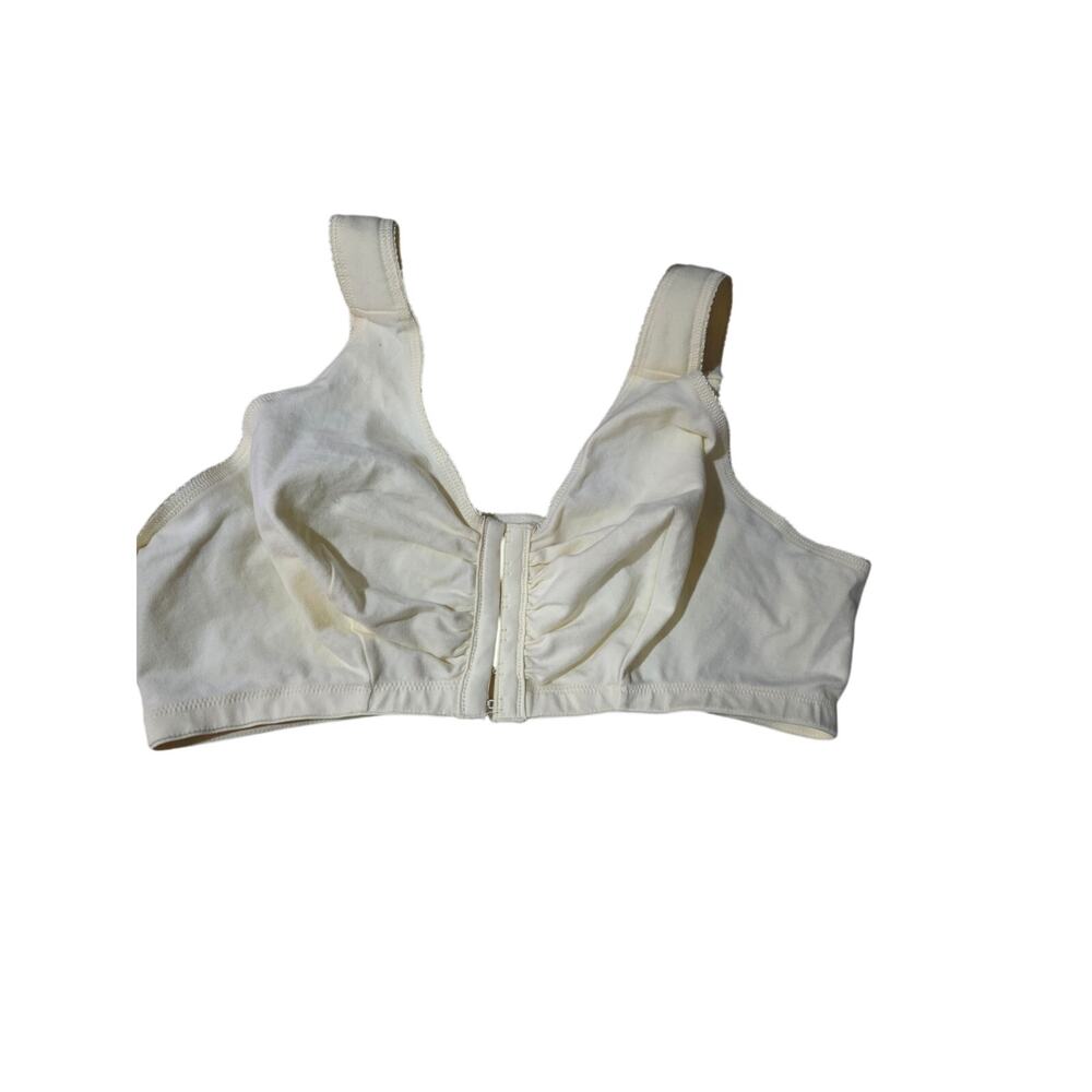Leading Lady Wireless Non Padded Bra 42 C/D/DD Womens Front Closure Cream